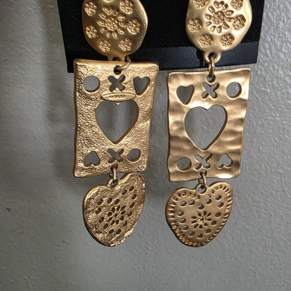 Gold Heart Dangle Earrings - Picture 4 of 7
